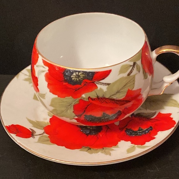 Creative Ceramics Bona Di Red Poppy Floral 2 Cup & Saucer Sets - Picture 2 of 6